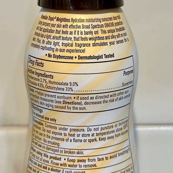 Hawaiian Tropic Weightless Hydration Clear Spray Sunscreen SPF 50 6oz Exp 5/2027 - Picture 4 of 10